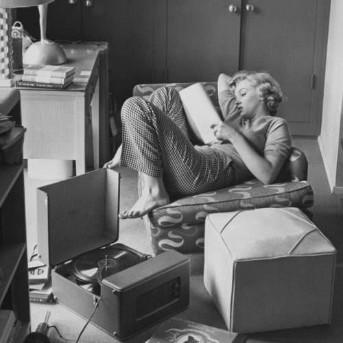 Koszty zdrowia psychicznego, które kobiety odkładają na później