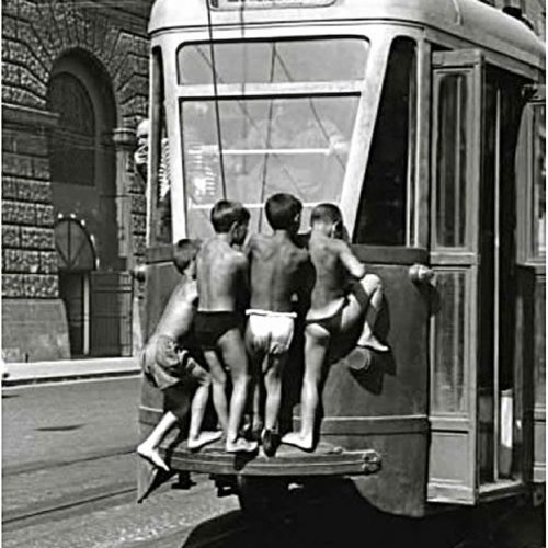 "Za moich czasów" - o ukrytym kontrakcie w relacji rodzic - dziecko